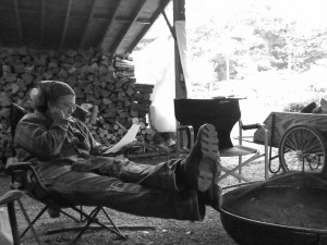 Sitting at the side of the kiln relaxing between stokes.